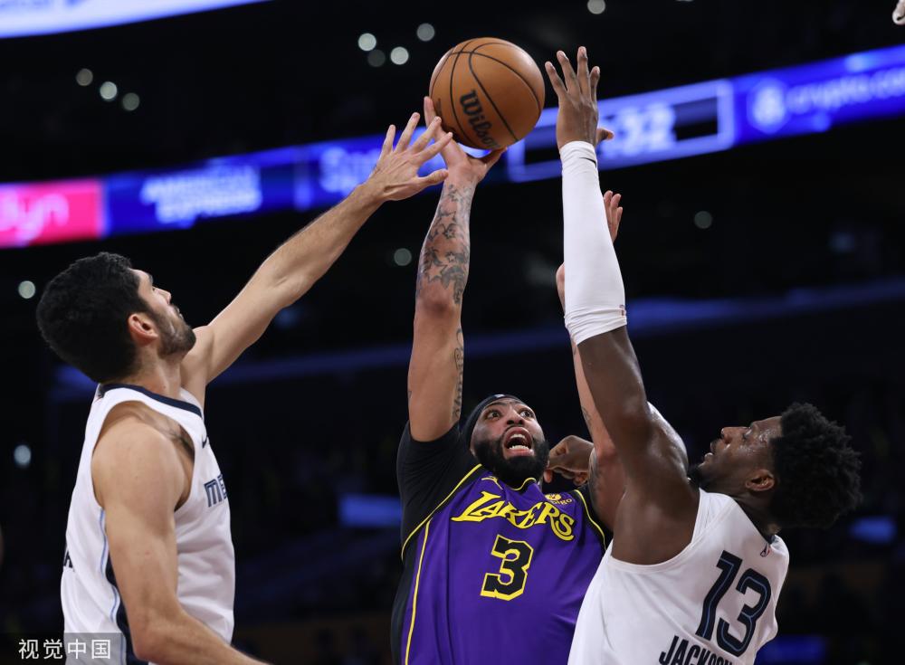 攻与前场逼 攻与前场逼