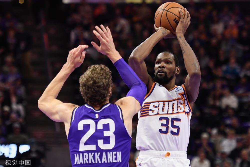 相比之下 相比之下