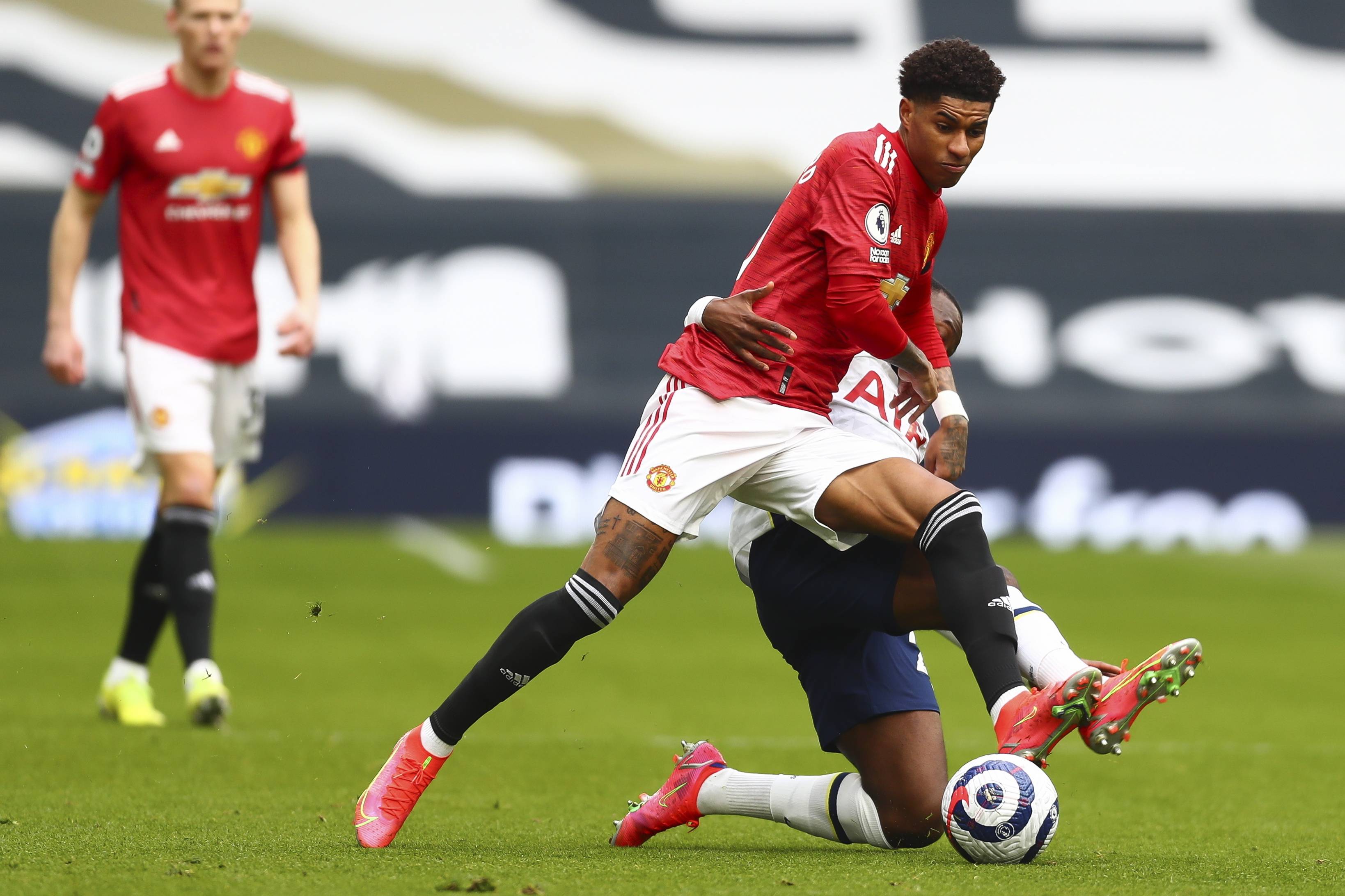 场外风波 场外风波