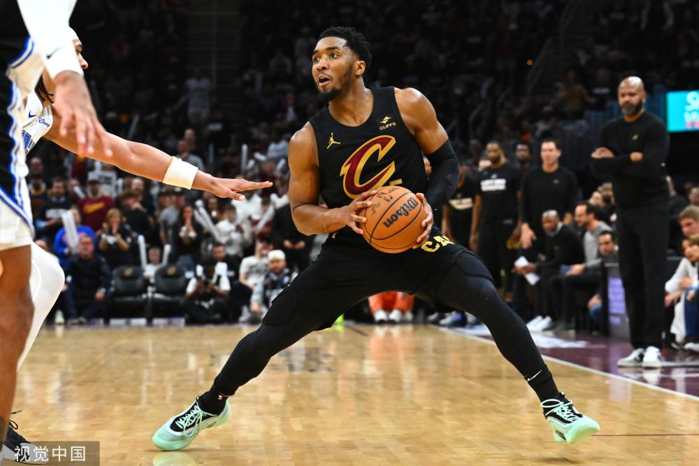 他摆脱了上 他摆脱了上