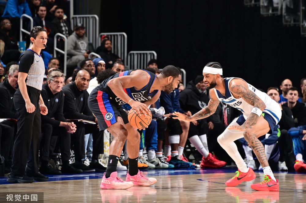 郑钦文通过 郑钦文通过